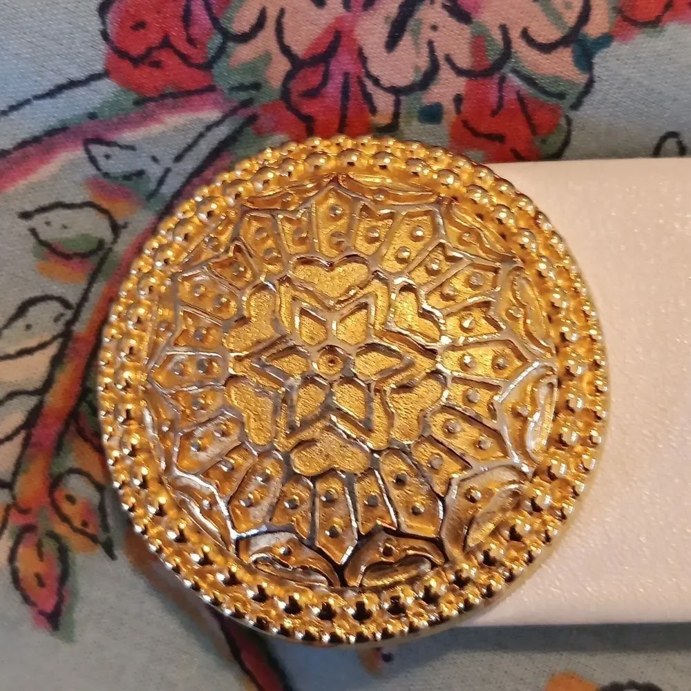 Vintage Judith Leiber Gold Embellished Women's Adjustable White Leather Belt.